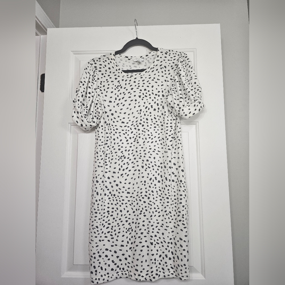 Daily Ritual White and Black Puff Sleeve Sundress